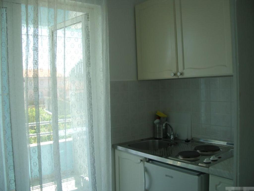 Apartment In Kukljica With Sea View, Terrace, Air Conditioning, Wi-Fi Exteriör bild